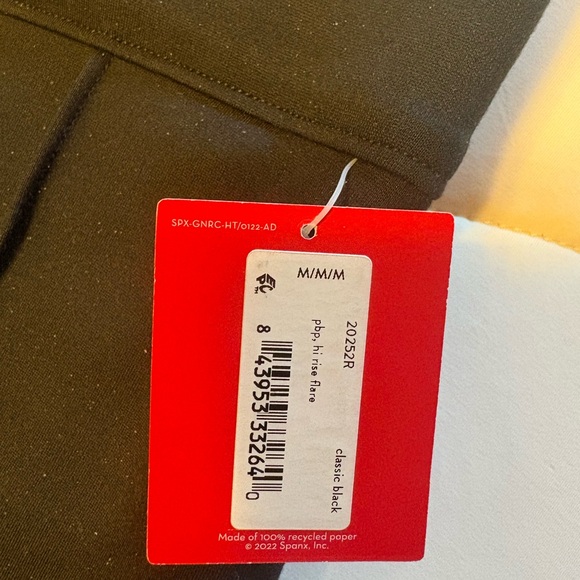 SPANX - Hi Rise Flair - Elegant Black Women's Pants - M - Picture 6 of 6